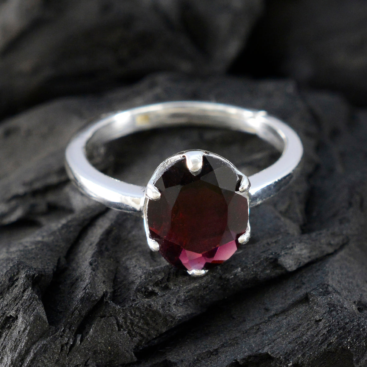 Nari Sophisticated Red Solitaire Ring
