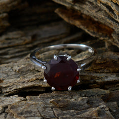 Xiu Glamorous Red Solitaire Ring
