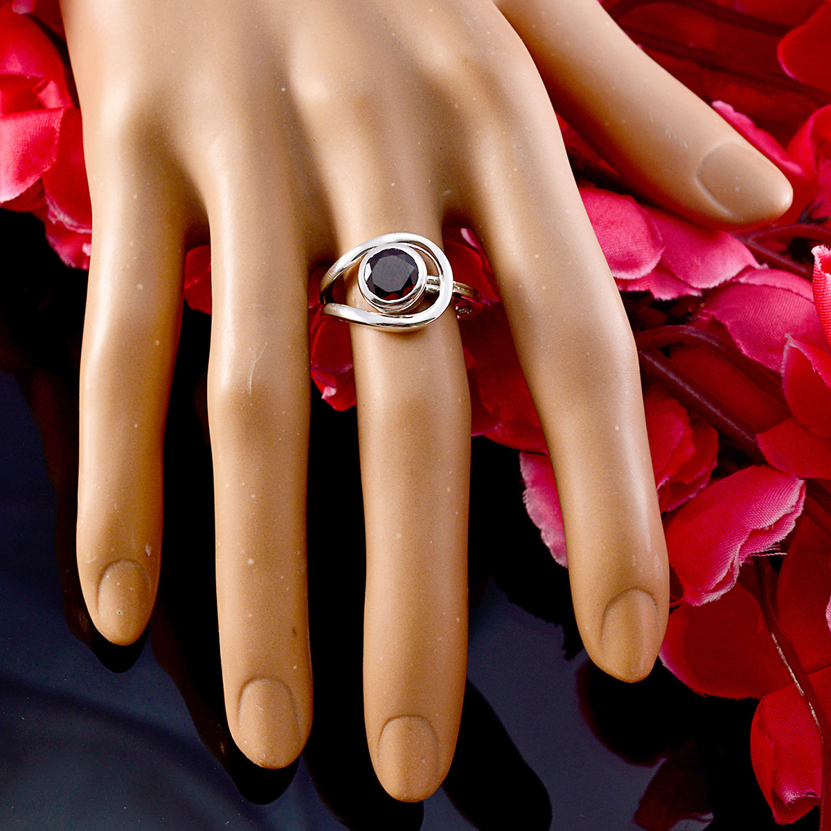 Zoe Luxurious Red Solitaire Ring