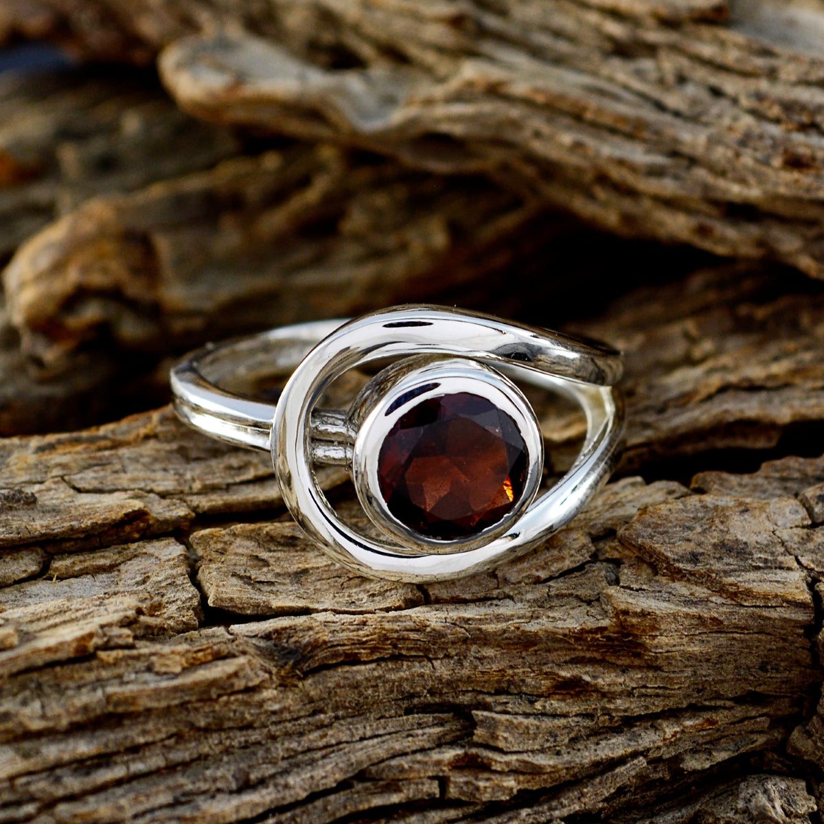Zoe Luxurious Red Solitaire Ring