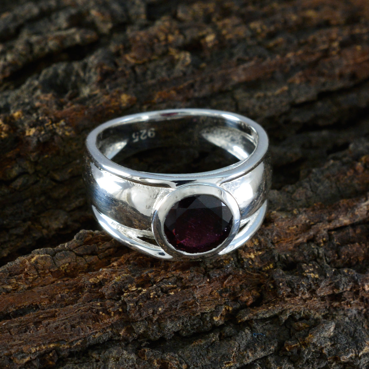 Araya Feminine Red Solitaire Ring