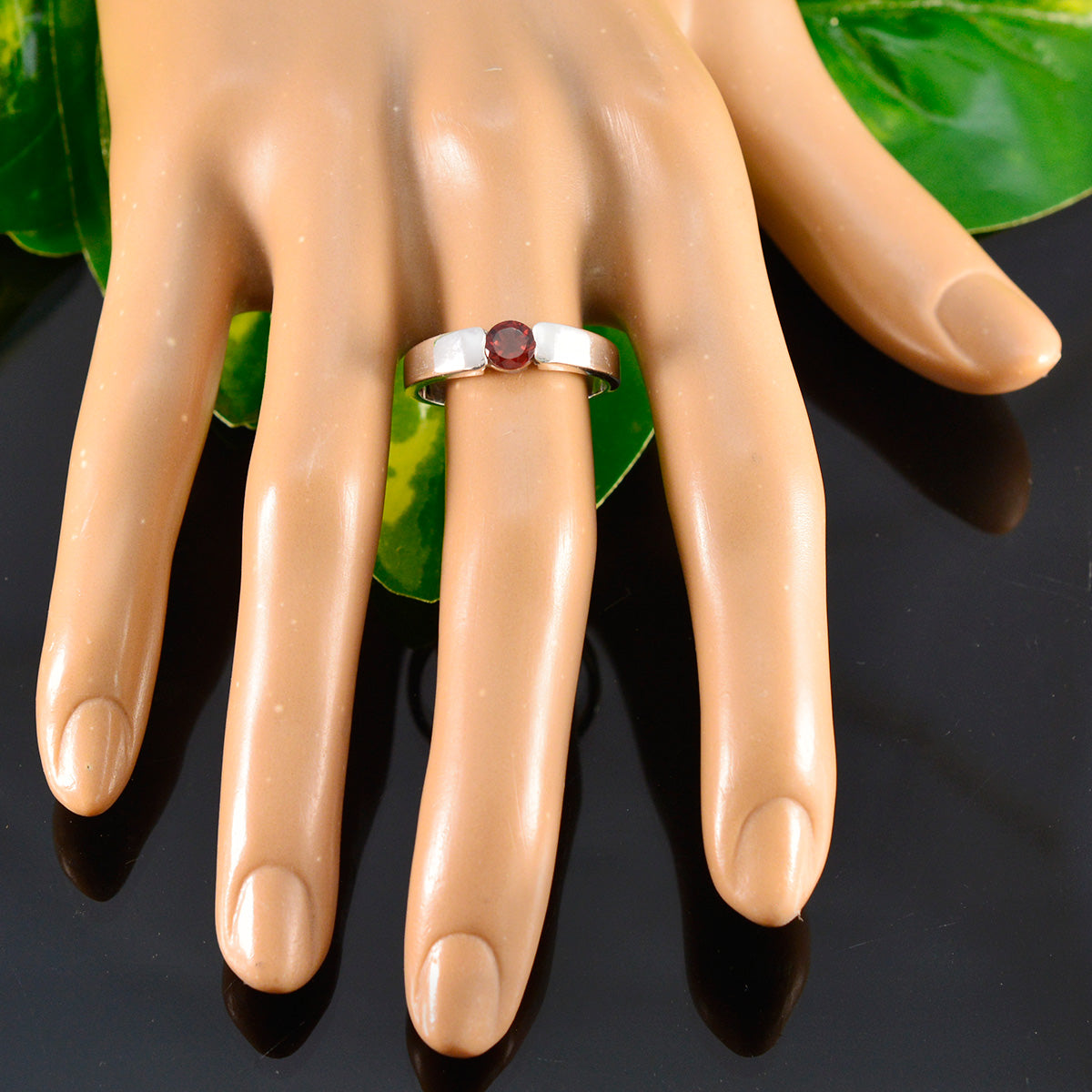 Autumn Luxurious Red Solitaire Ring