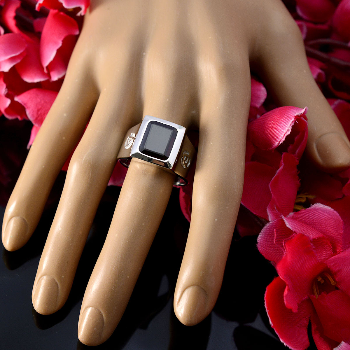 Riya Armor Red Solitaire Ring