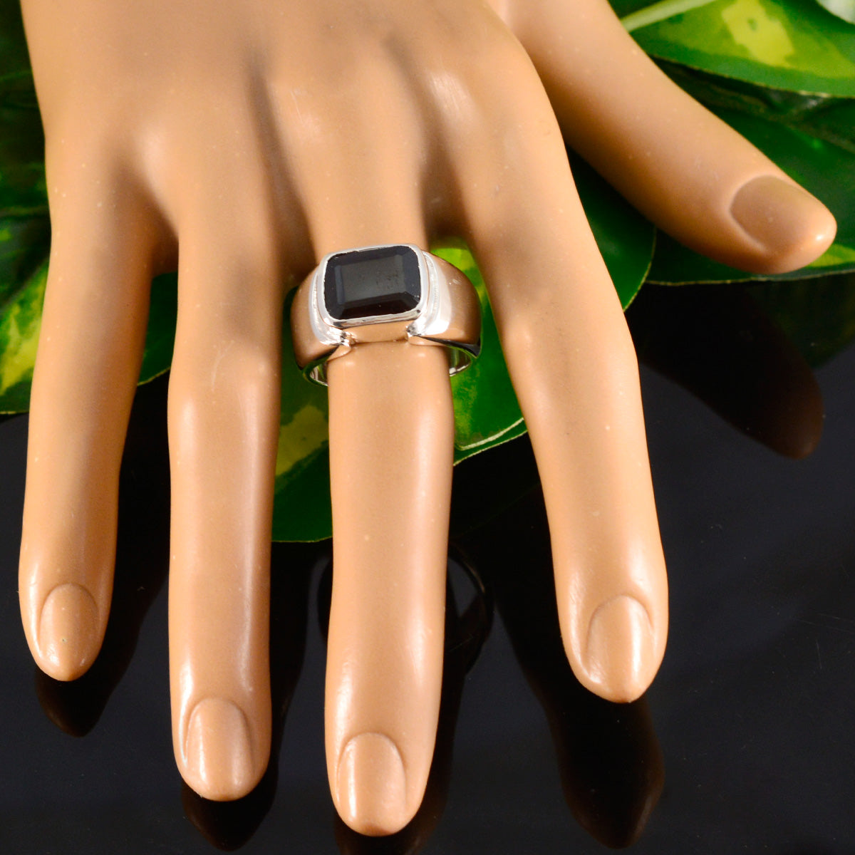 Nova Trendy Red Solitaire Ring