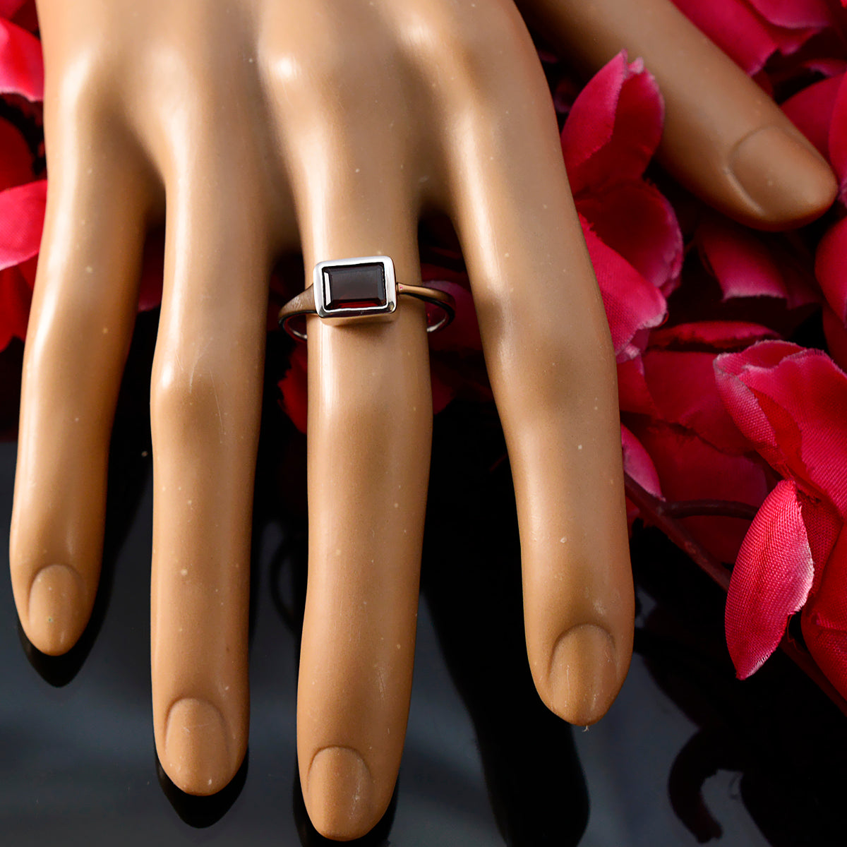 Angel Romantic Red Solitaire Ring