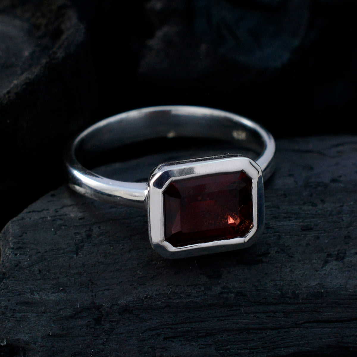 Layla Modern Red Solitaire Ring