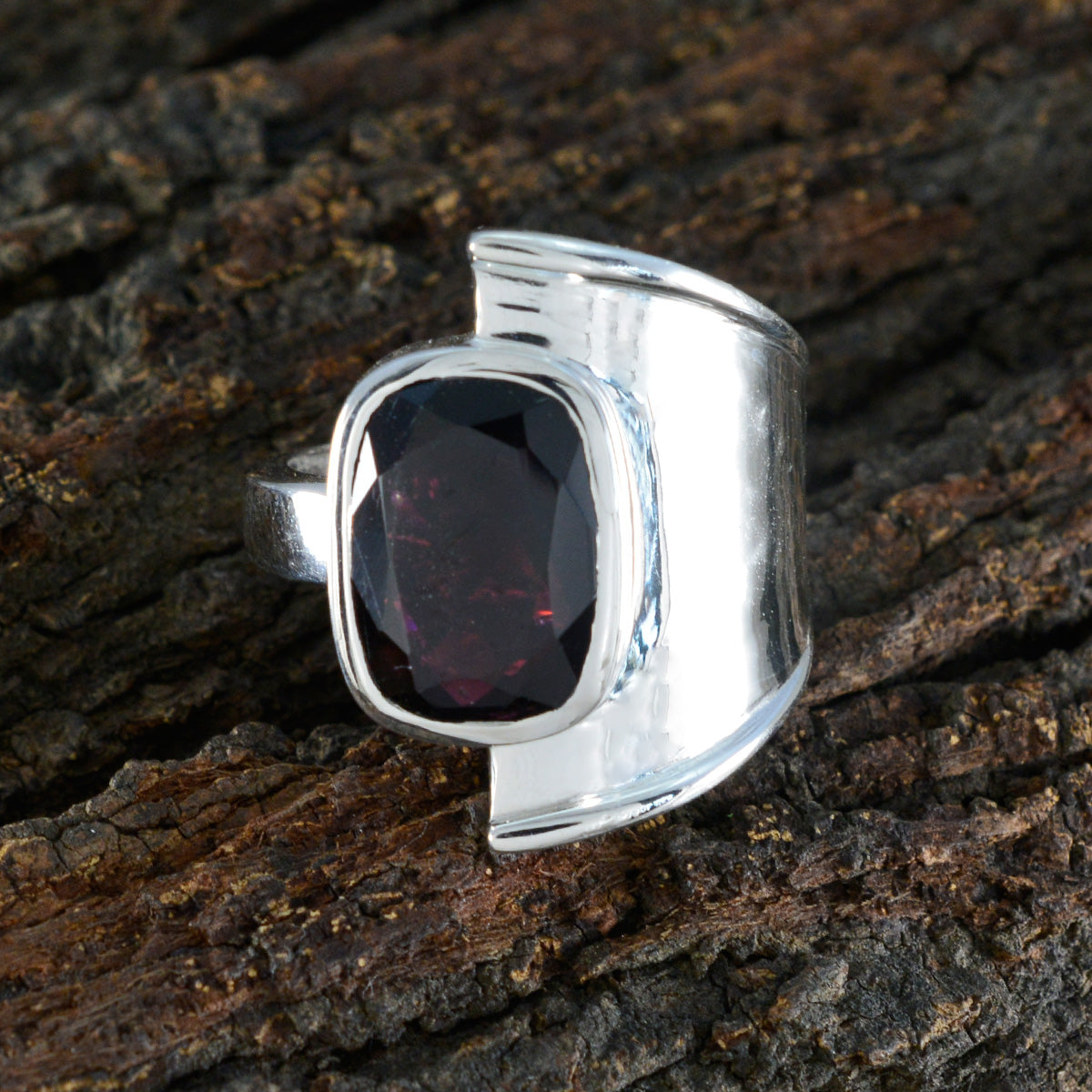 Aisha Trendy Red Solitaire Ring