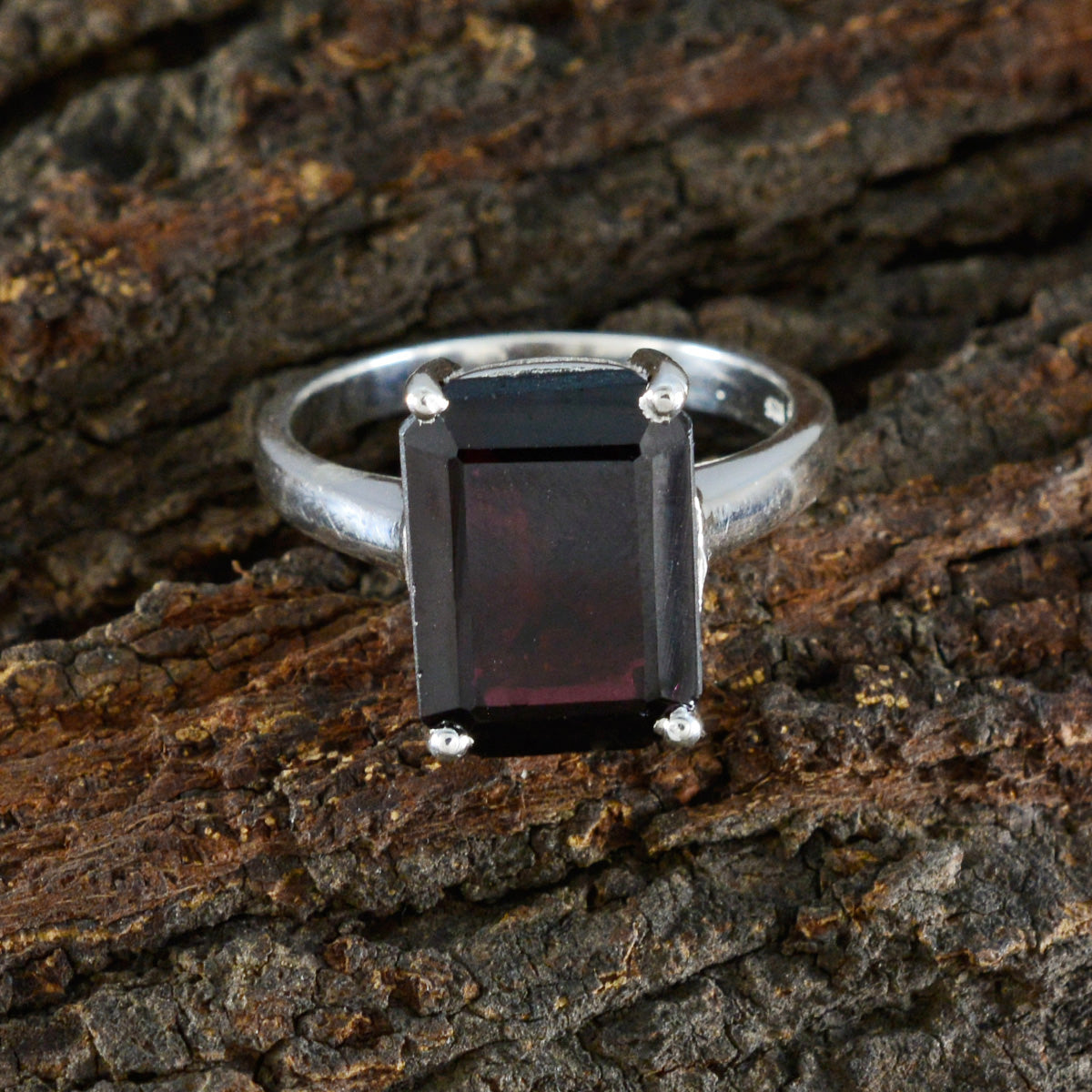 Teresa Romantic Red Solitaire Ring