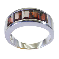 Lucy Contemporary Red Penta Ring Garnet Red