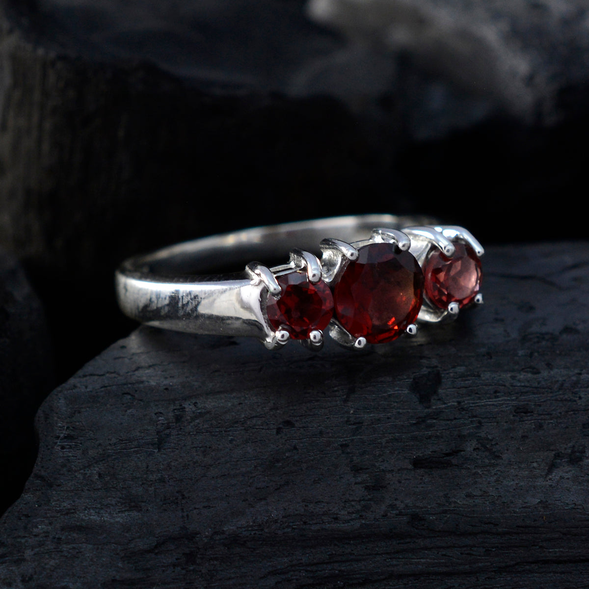 Hua Artisan Red Trilogy Ring