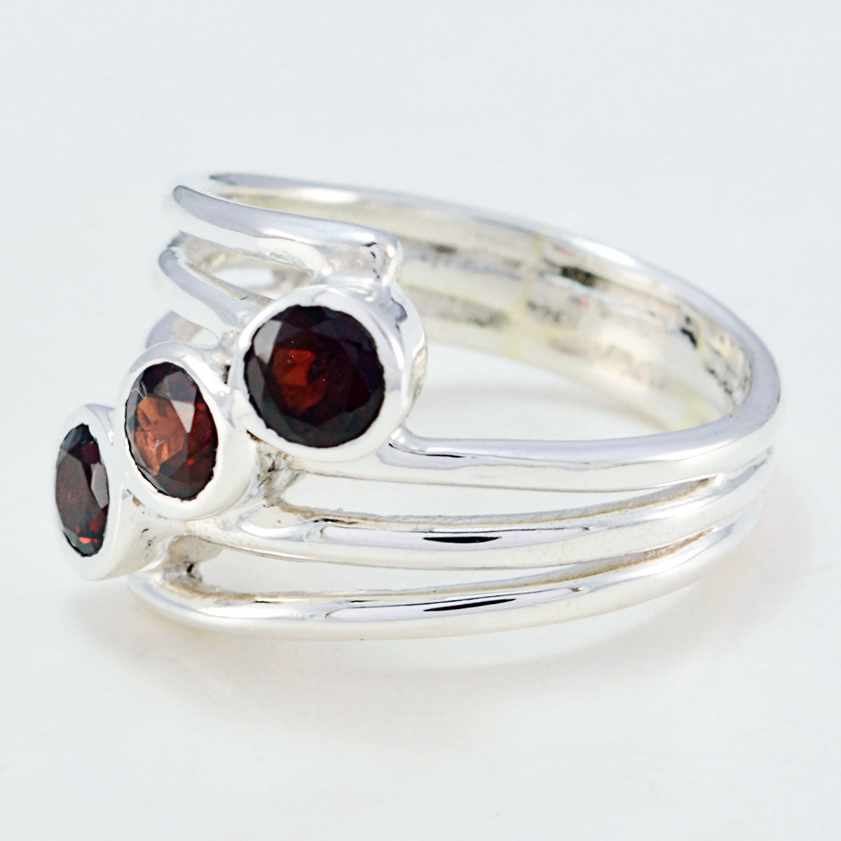 Greta Trendy Red Trilogy Ring