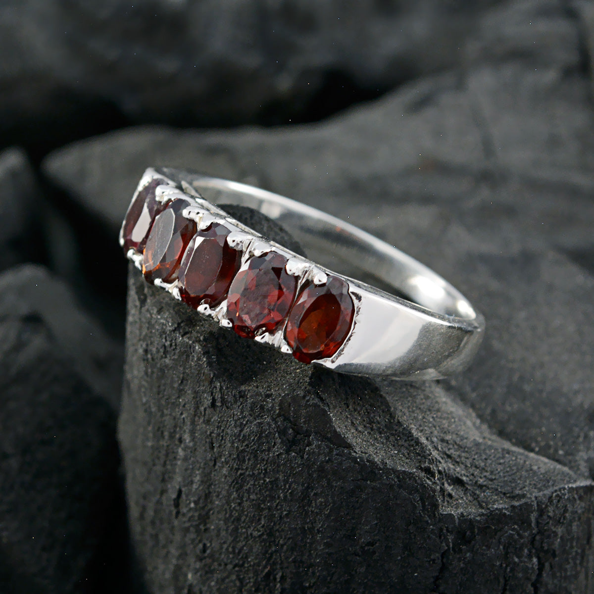 Ida Modern Red Penta Band