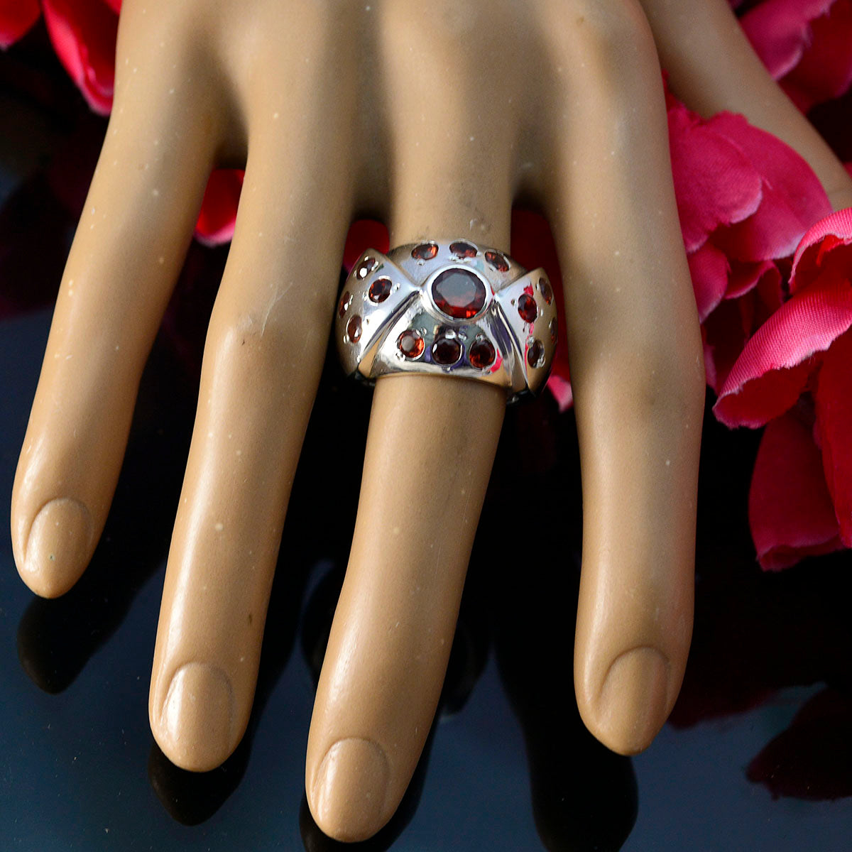Inès Ethnic Red multiple Ring