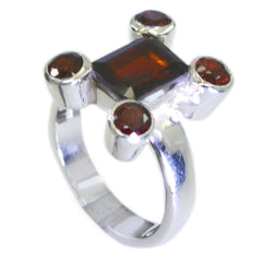 Siti Modern Red Penta Ring
