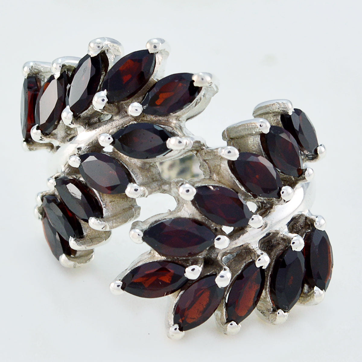 Agnes Vintage Red multiple Ring