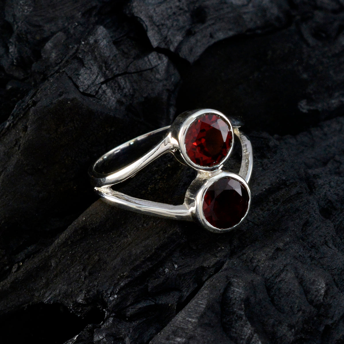 Olivia Glamorous Red Toi et Moi Ring