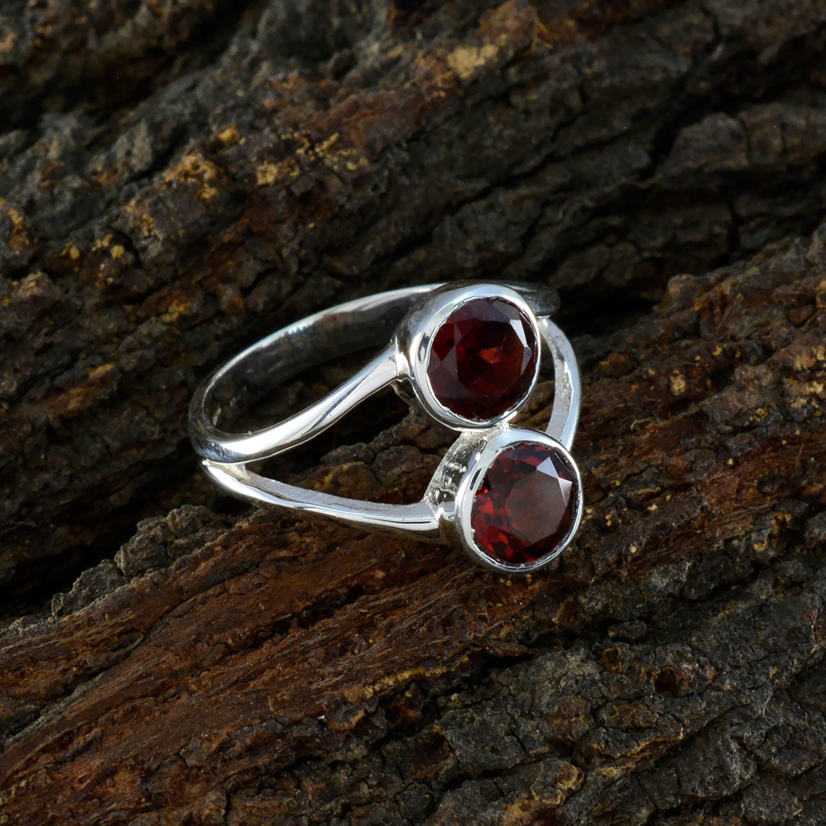 Olivia Glamorous Red Toi et Moi Ring