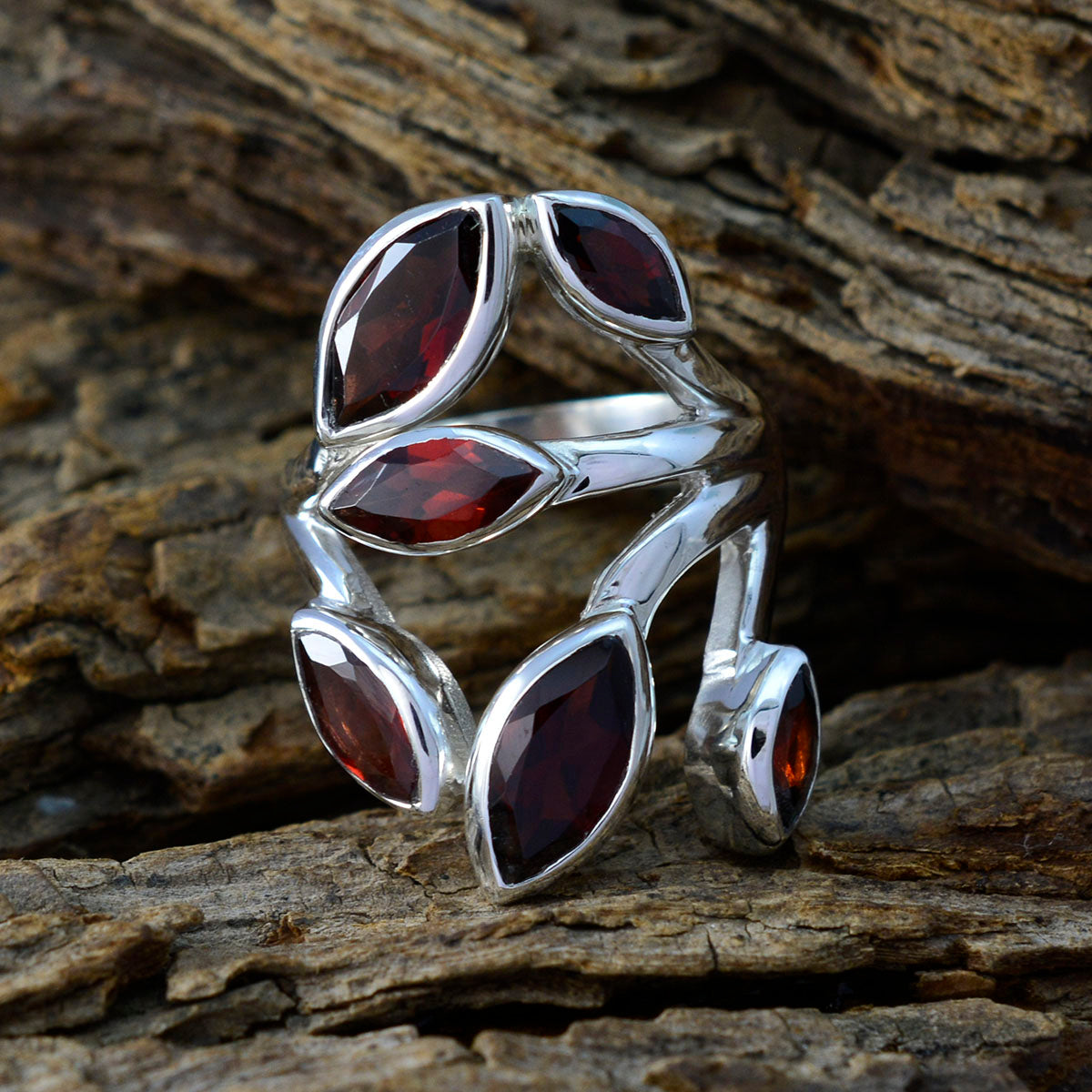 Liyana Leafy Red Hexa Ring