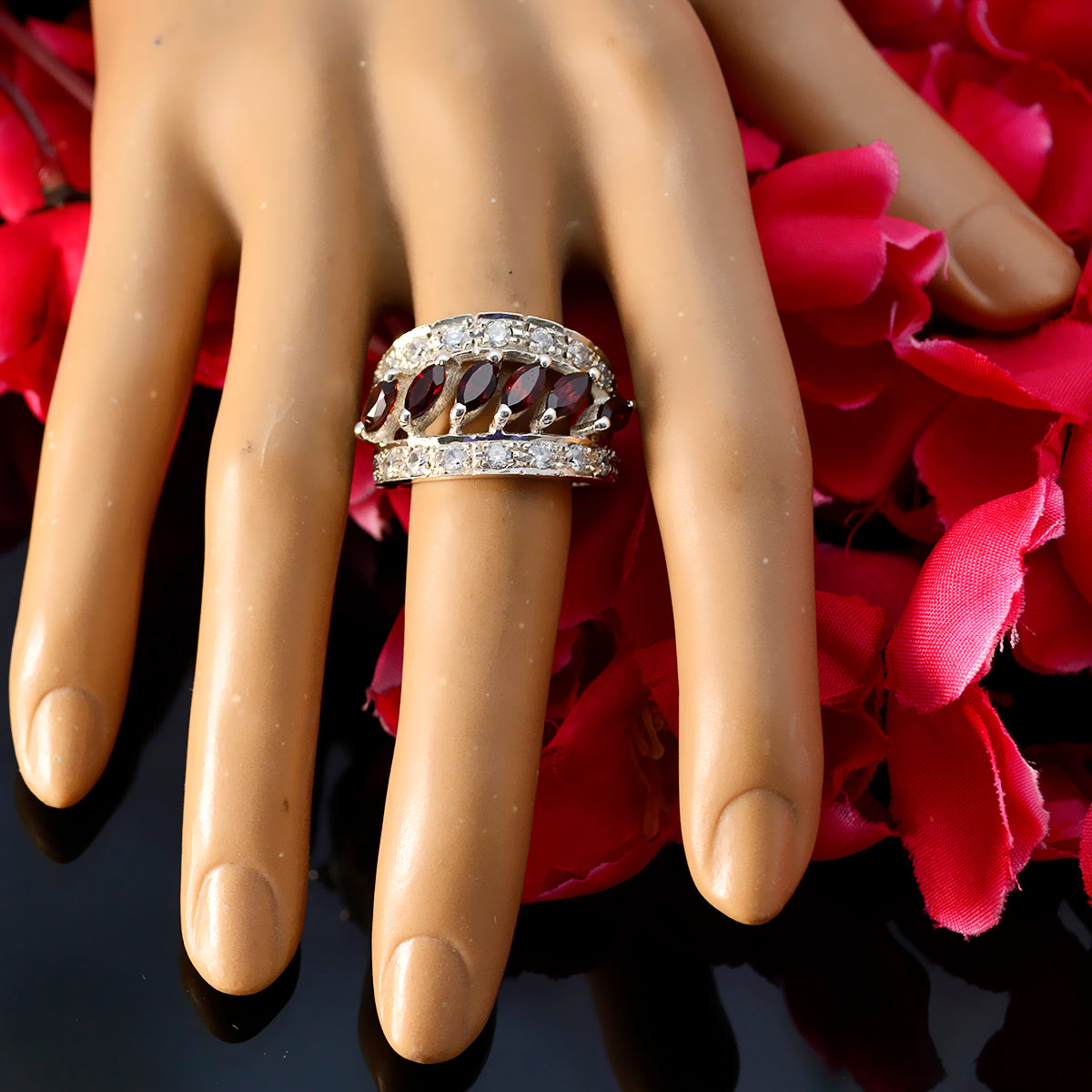 Katarina Abstract Red Hexa Ring