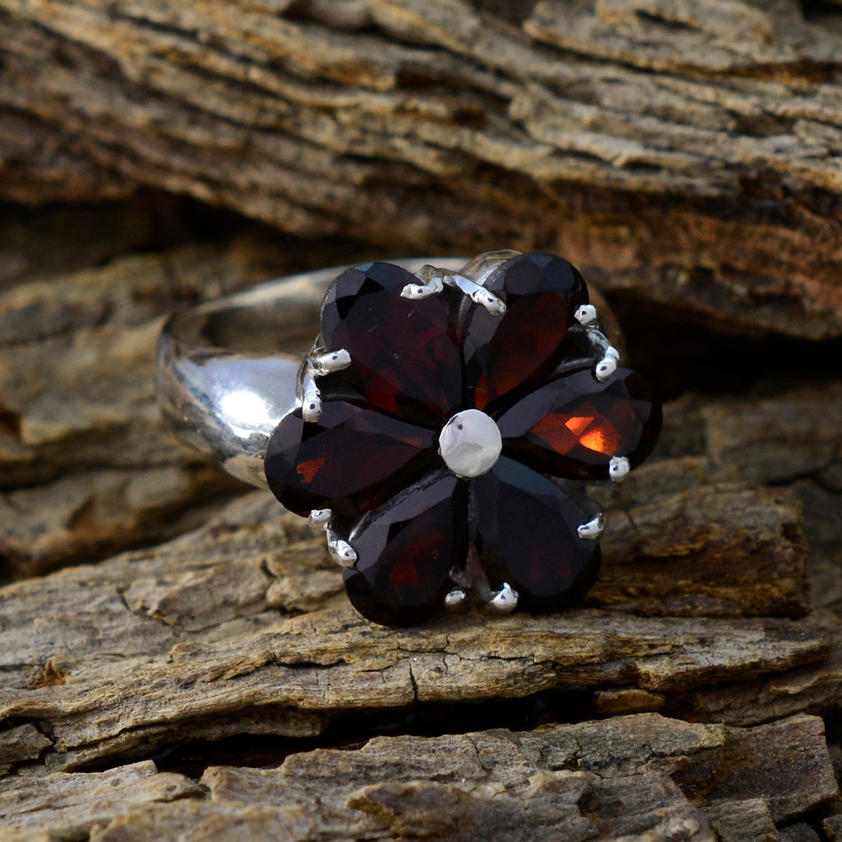 Luna Sophisticated Red Hexa Ring