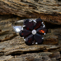 Luna Sophisticated Red Hexa Ring