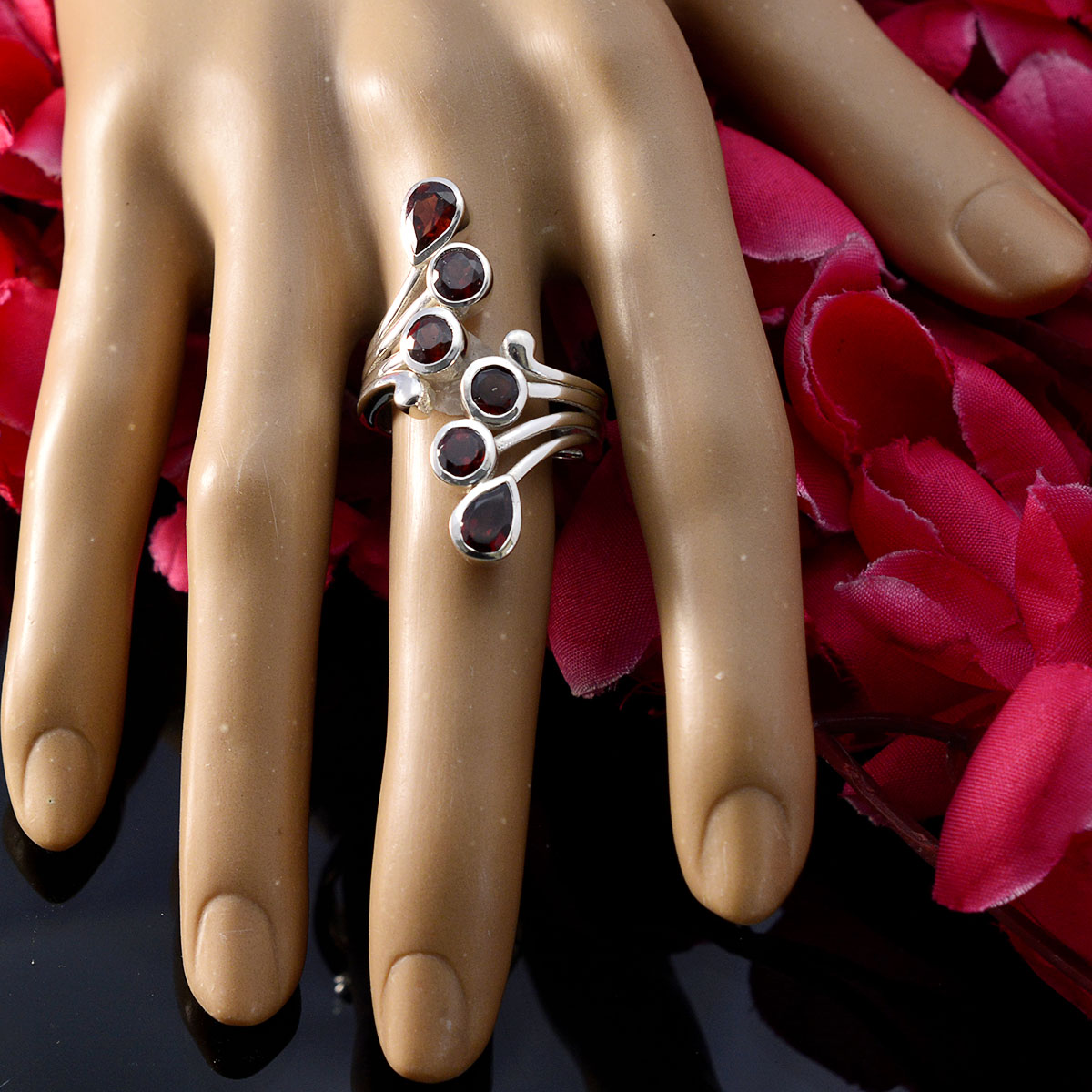 Yasmin Trendy Red Hexa Ring