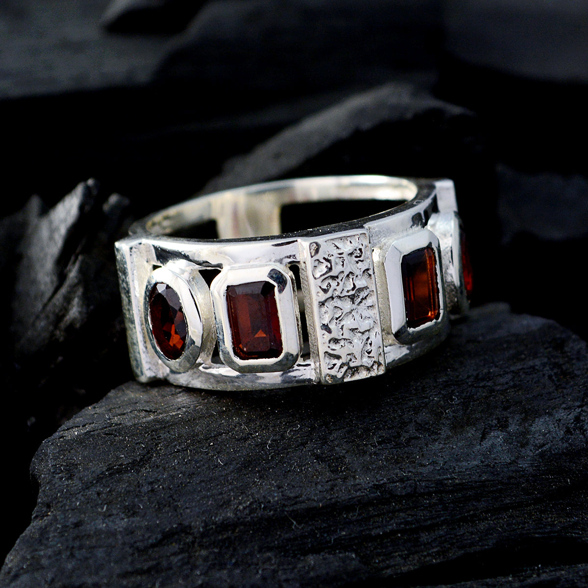 Aurora Trendy Red quarter Ring