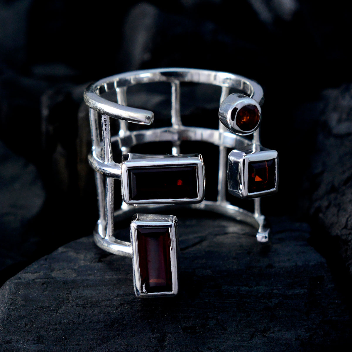 Elena Signet Red quarter Ring