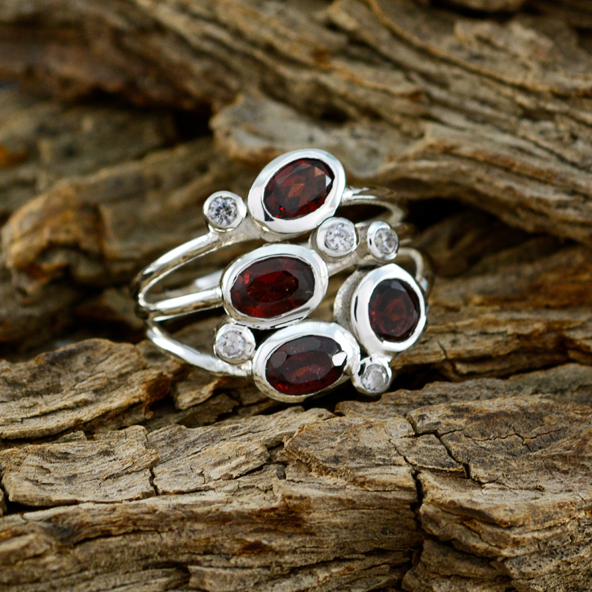 Aisha Sophisticated Red quarter Ring