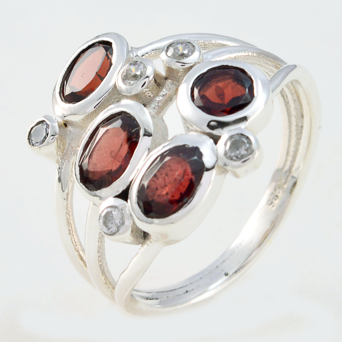 Aisha Sophisticated Red quarter Ring