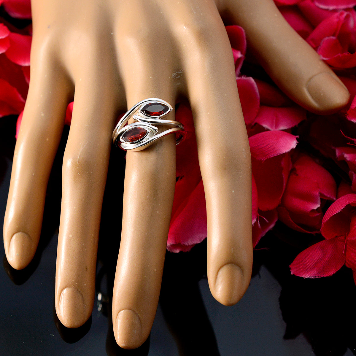 Milagros Modern Red Toi et Moi Ring