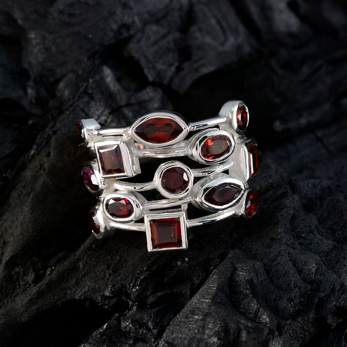 Freya Trendy Red multiple Ring
