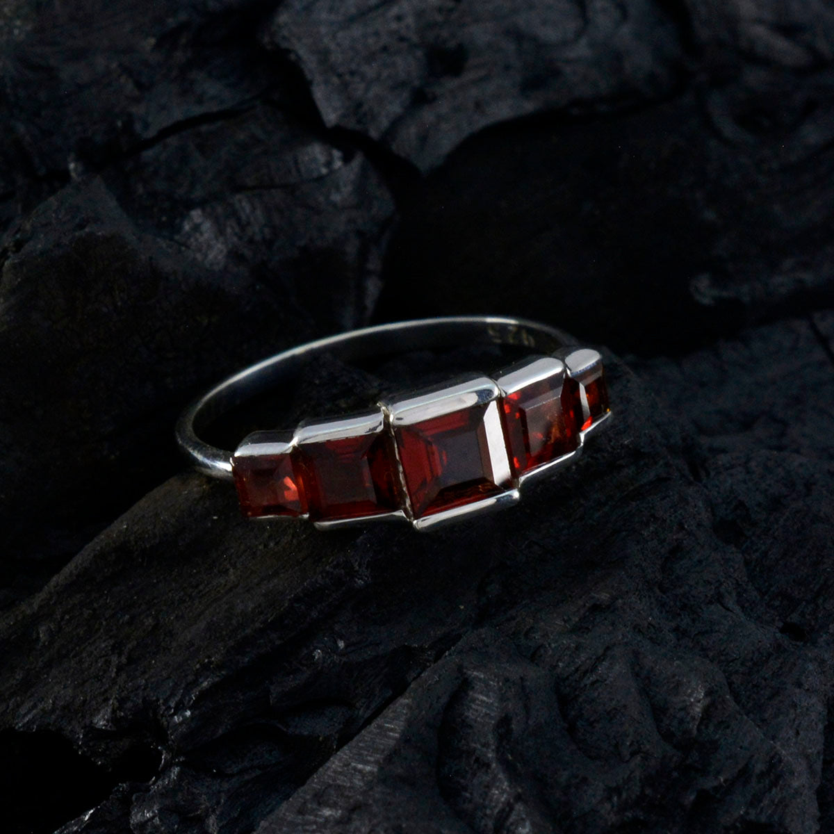 Aiko Sophisticated Red Penta Ring
