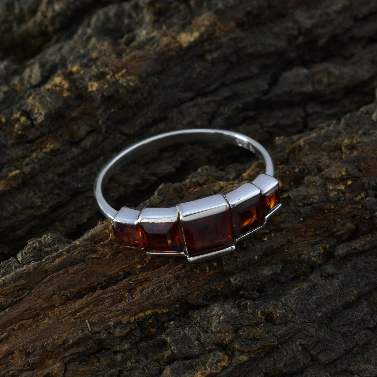 Aiko Sophisticated Red Penta Ring
