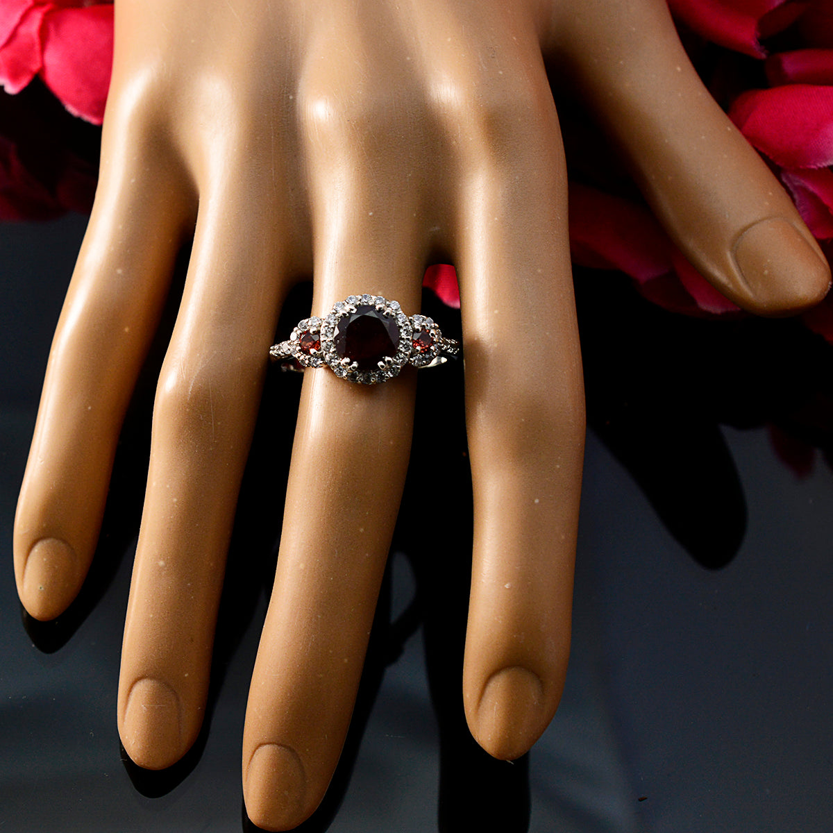 Maria Cultural Red Halo Ring