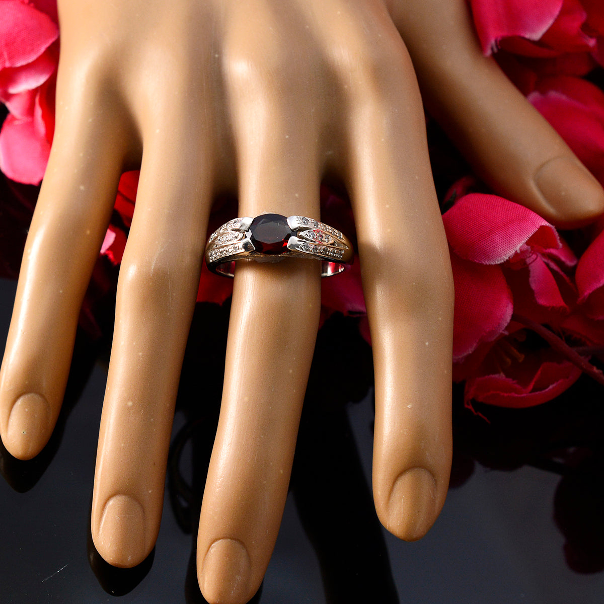 Pilar Artisan Red Halo Ring