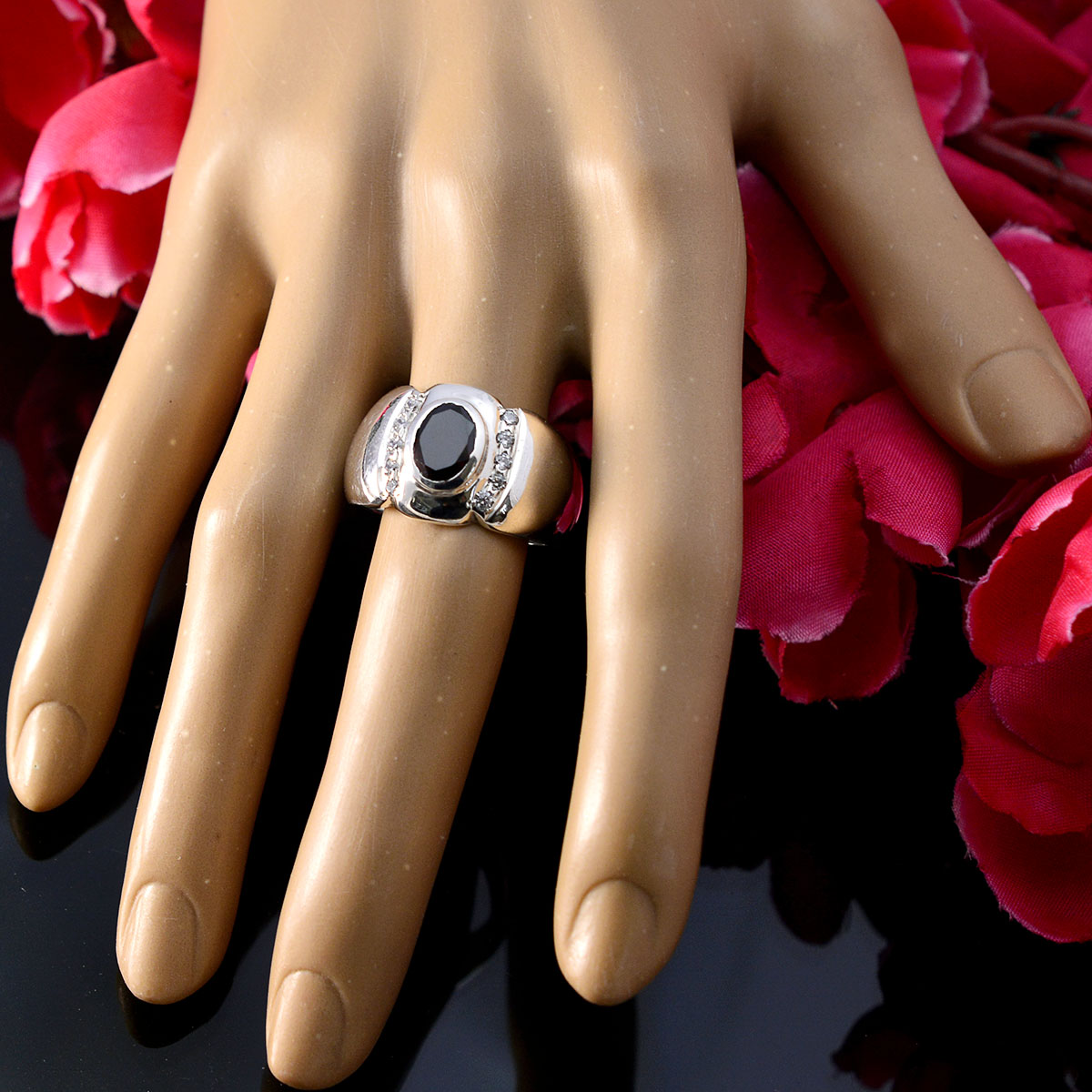 Noelia Contemporary Red Halo Ring
