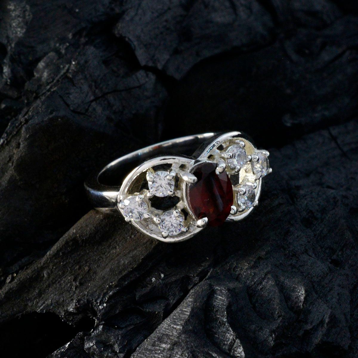 Kristine Fairytale Red Halo Ring
