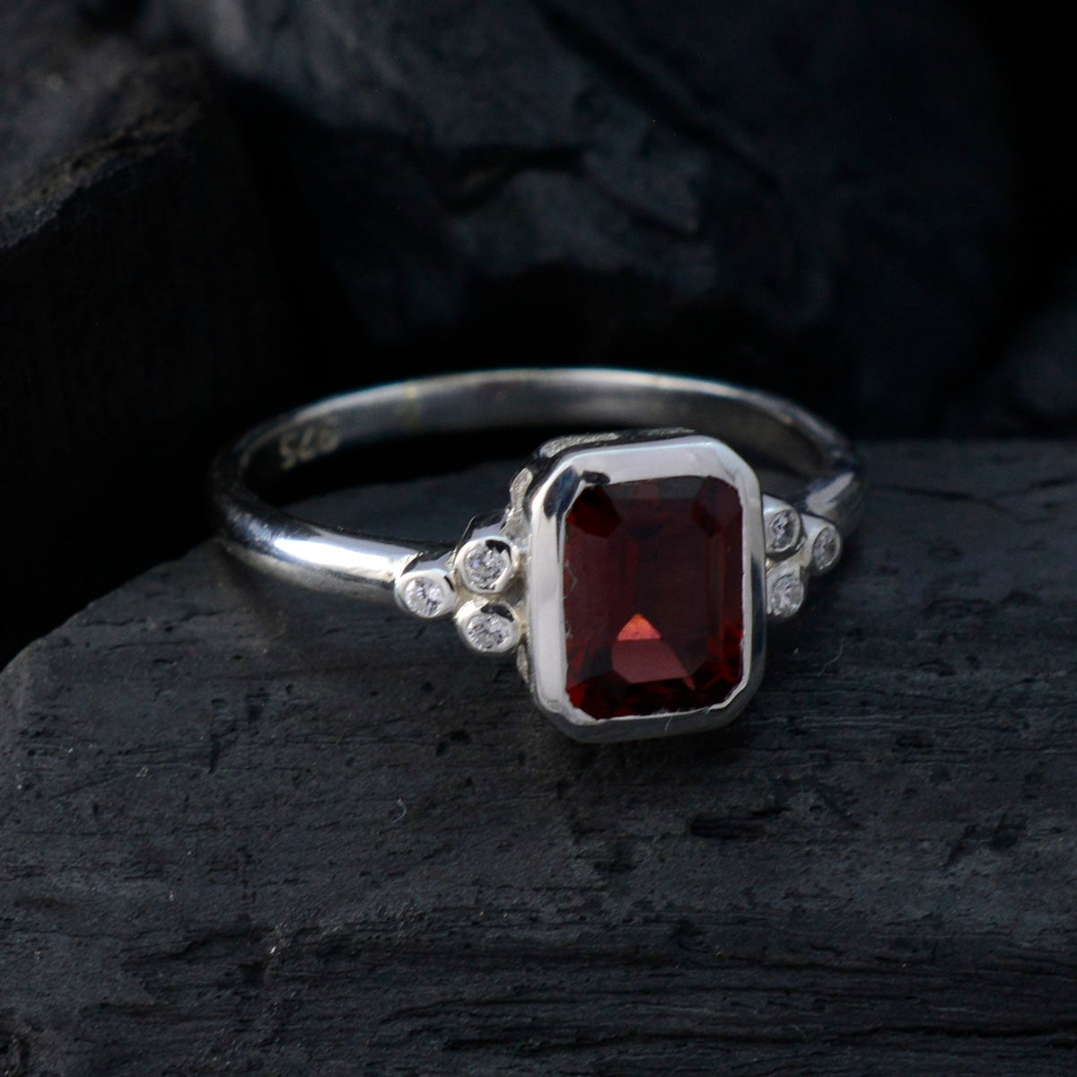 Ayaka Romantic Red Halo Ring
