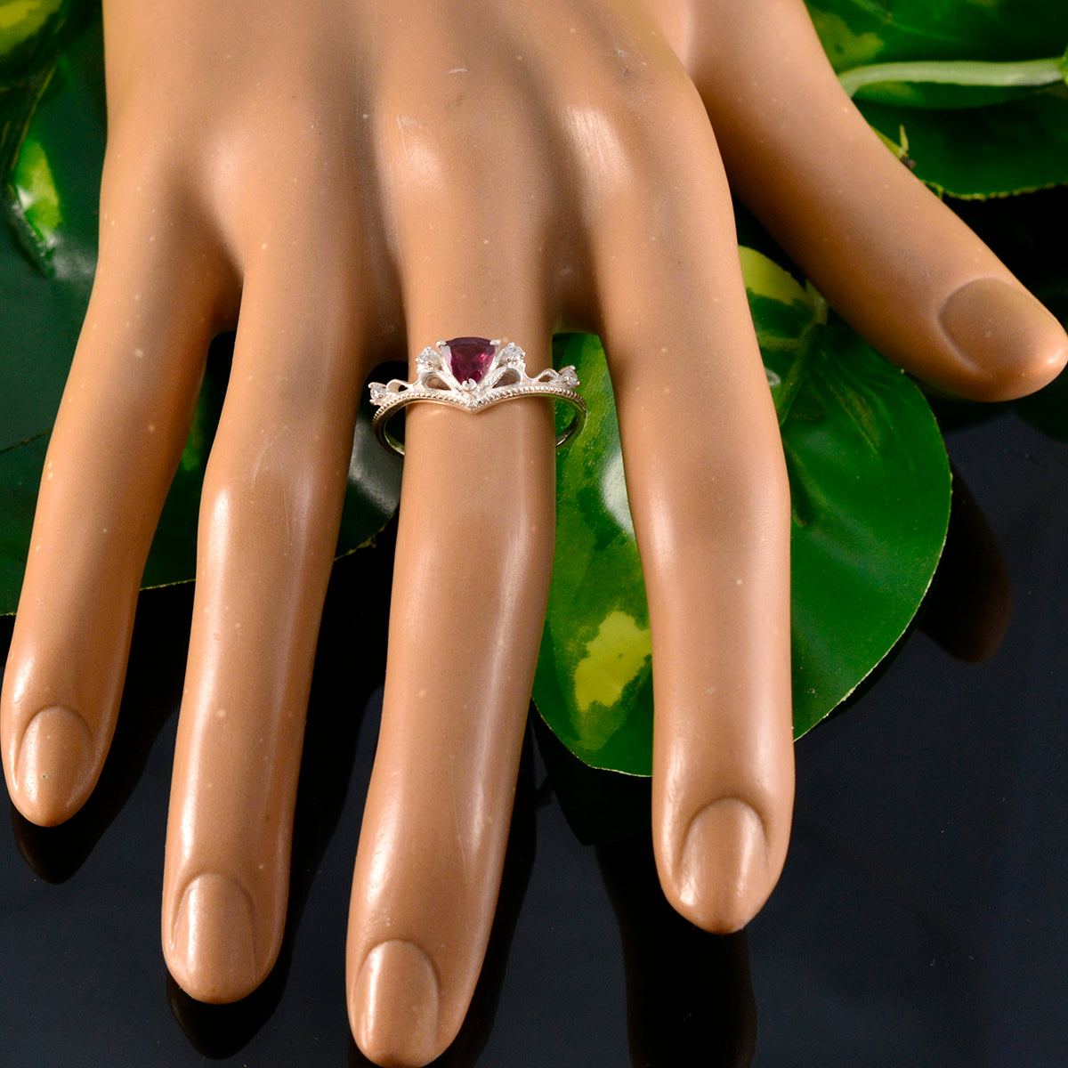Nisa Sophisticated Red Halo Ring