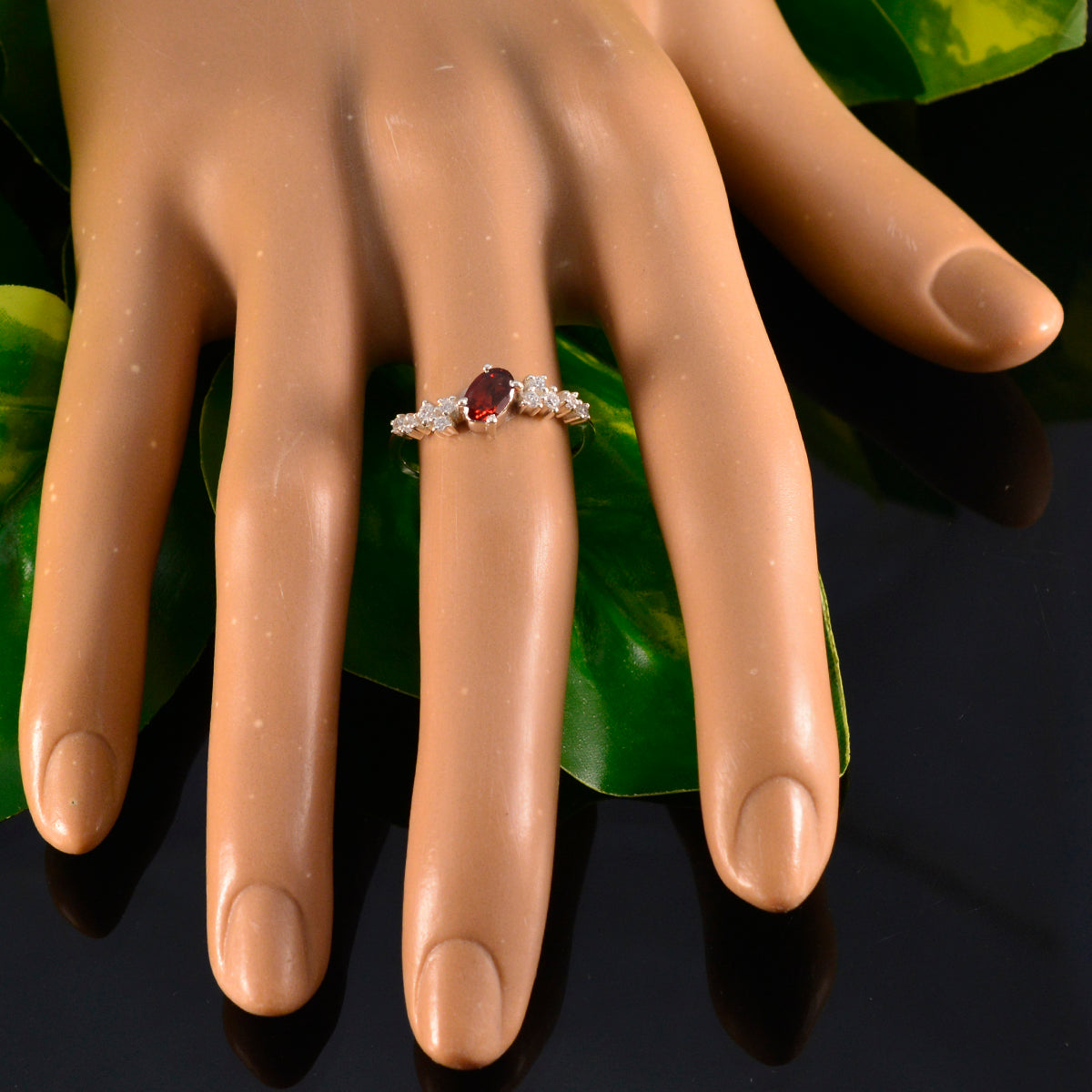 Chen Contemporary Red Halo Ring