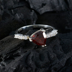 Yan Modern Red Halo Ring