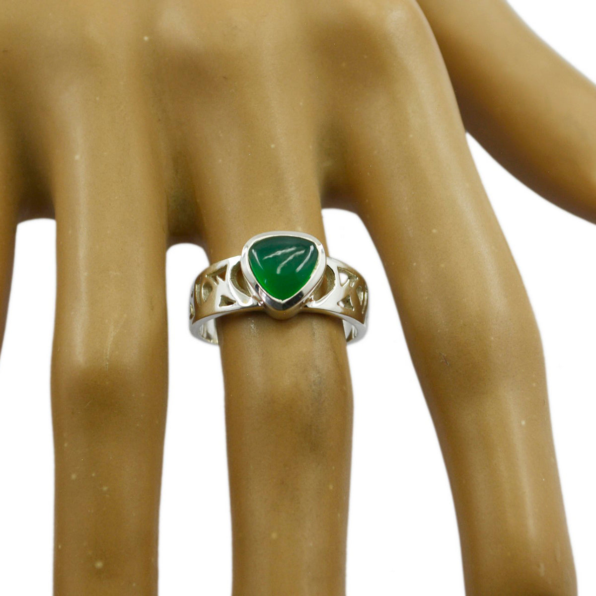 Mila Romantic Green Solitaire Ring