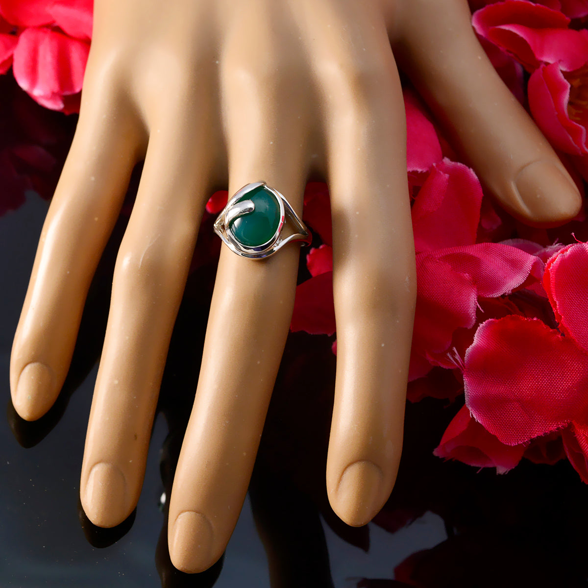 Aisha Modern White Solitaire Ring