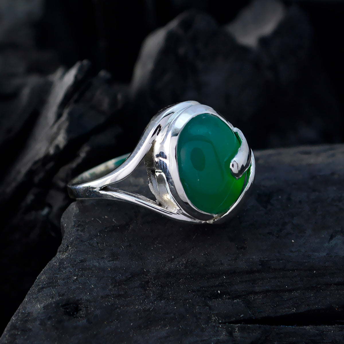 Aisha Modern White Solitaire Ring