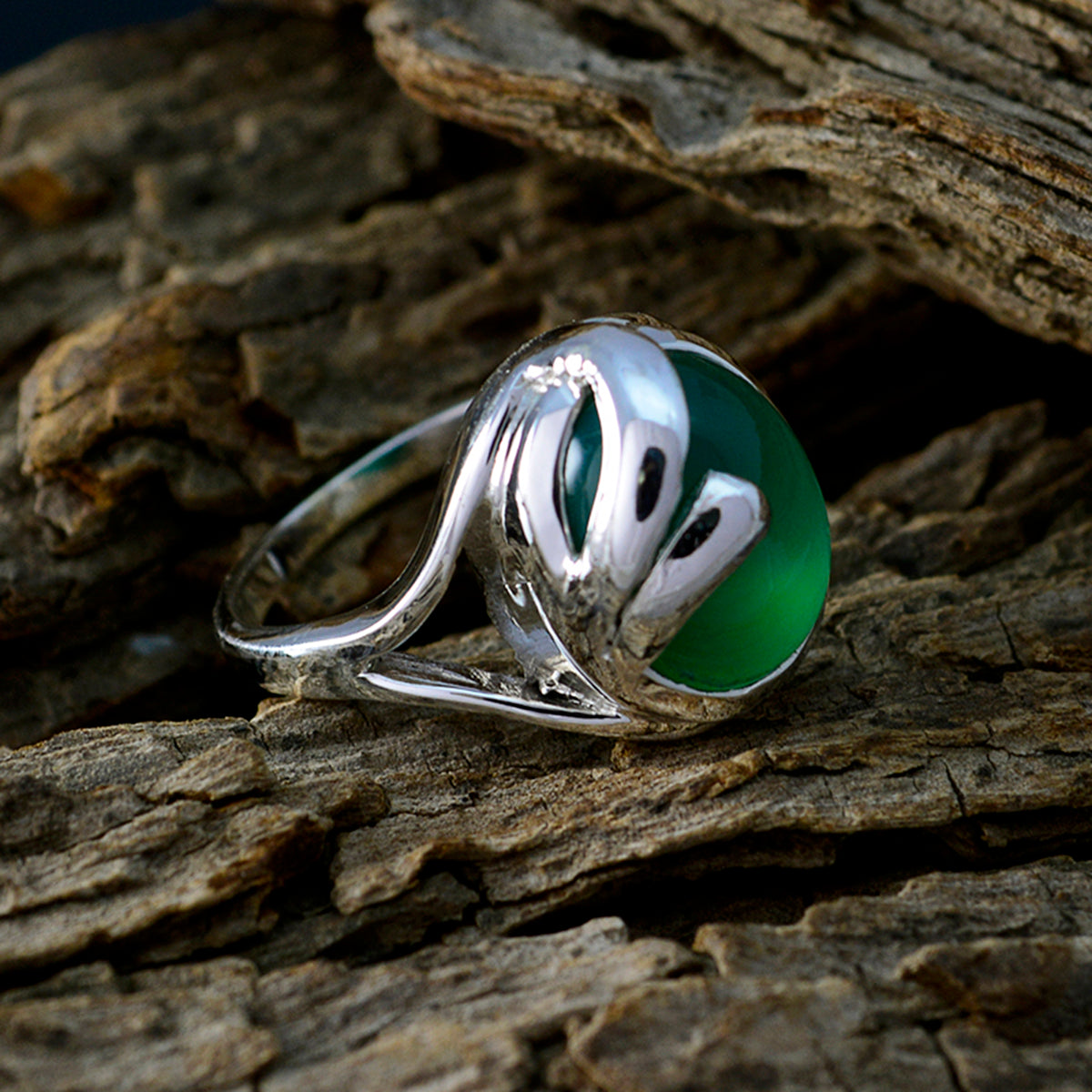 Aisha Modern White Solitaire Ring