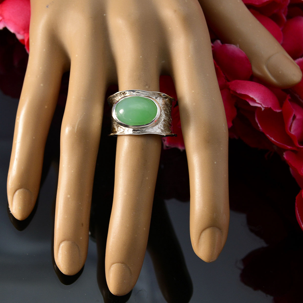 Audrey Oversized Green Solitaire Band
