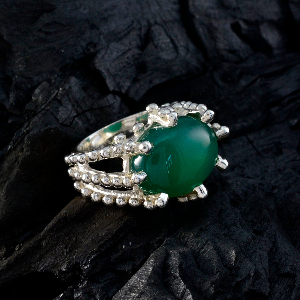 Anna Signet Green Solitaire Ring