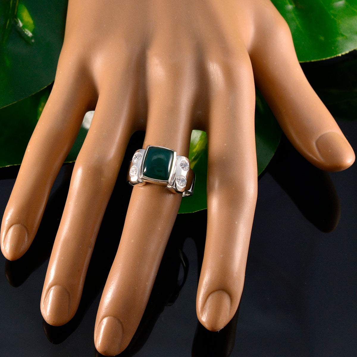 Yasmin Trendy Green Solitaire Ring