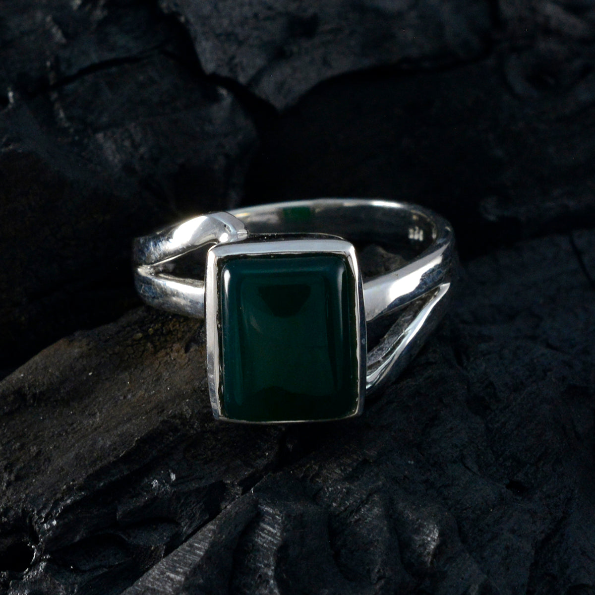 Natcha Cultural Green Solitaire Ring